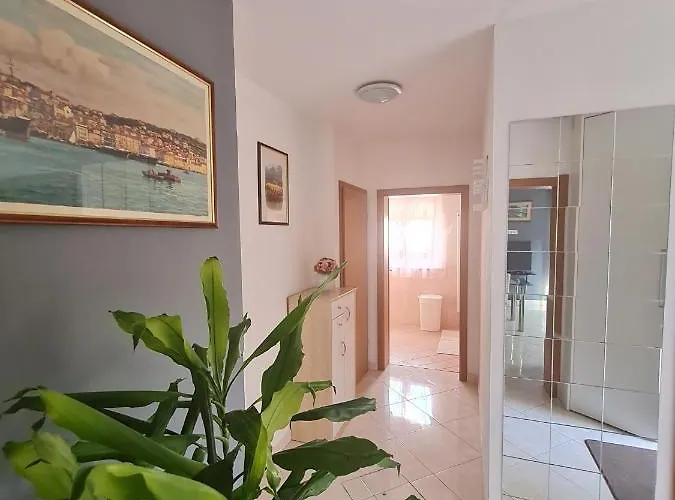 Apartma Stanovanje V Mirni Zeleni Okolici Koper
